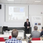 Detalle de la Inauguración de las aulas de Teledocencia URJC del CEI. Rector Fernando Suárez Bilbao. Abril de 2015.